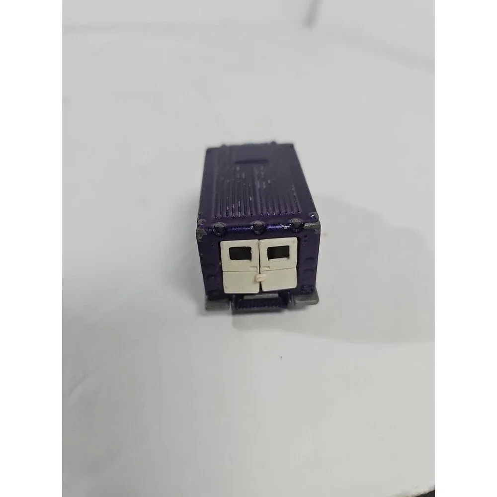 1988 Mattel Hot Wheels Sabertooth Ambulance w/ Razor wheels